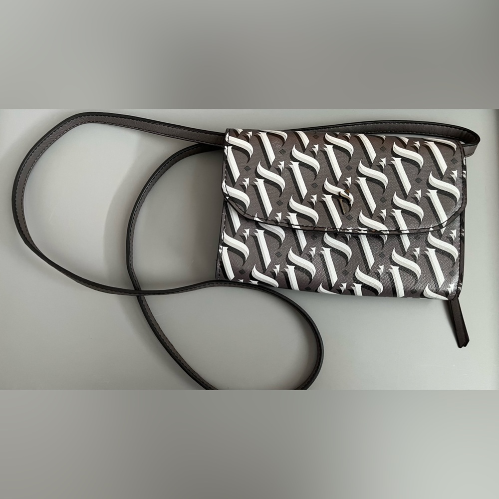 Simply Vera, Vera Wang Gray Logo Crossbody Bag